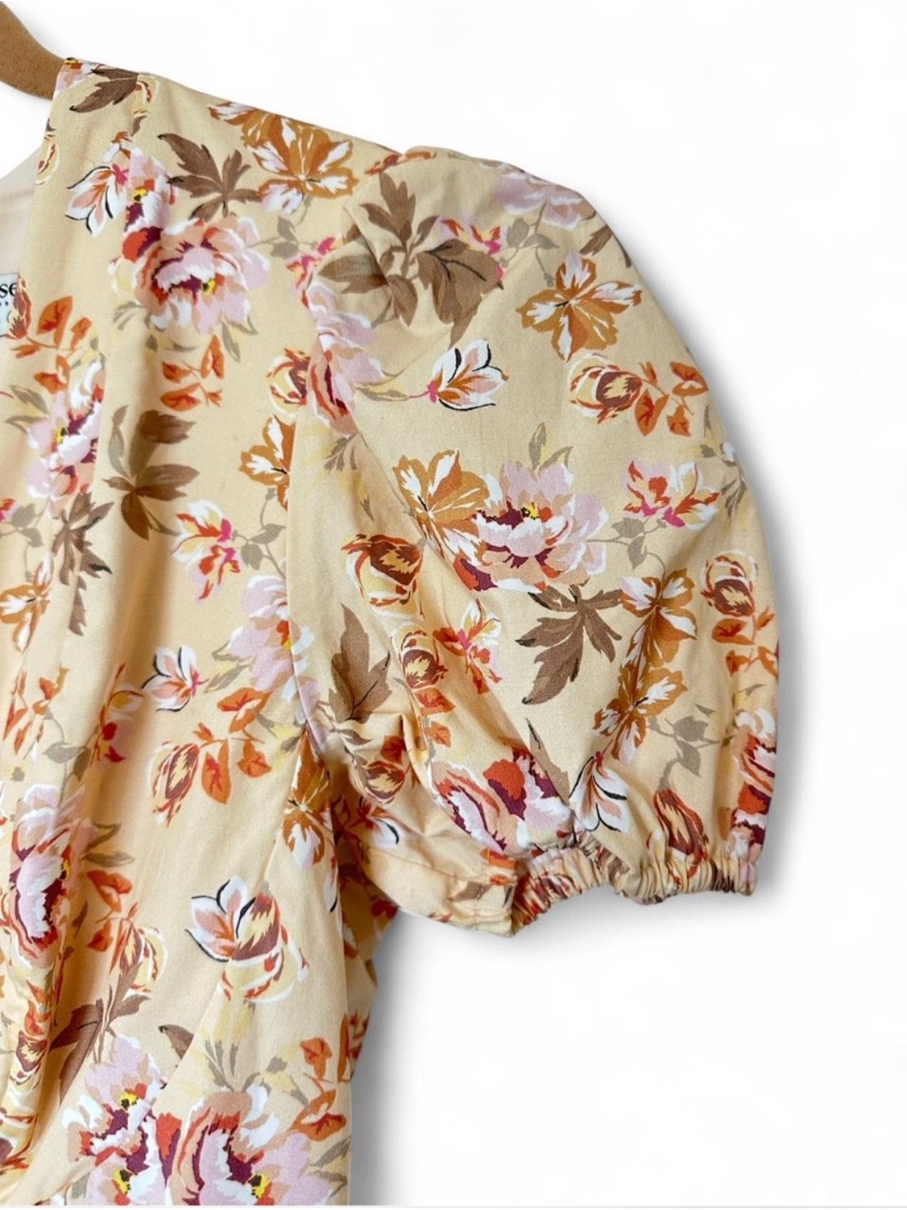 House of CB Imani Floral Print Pleated Mini Dress Sunbleached Women’s - Medium - Picture 8 of 11